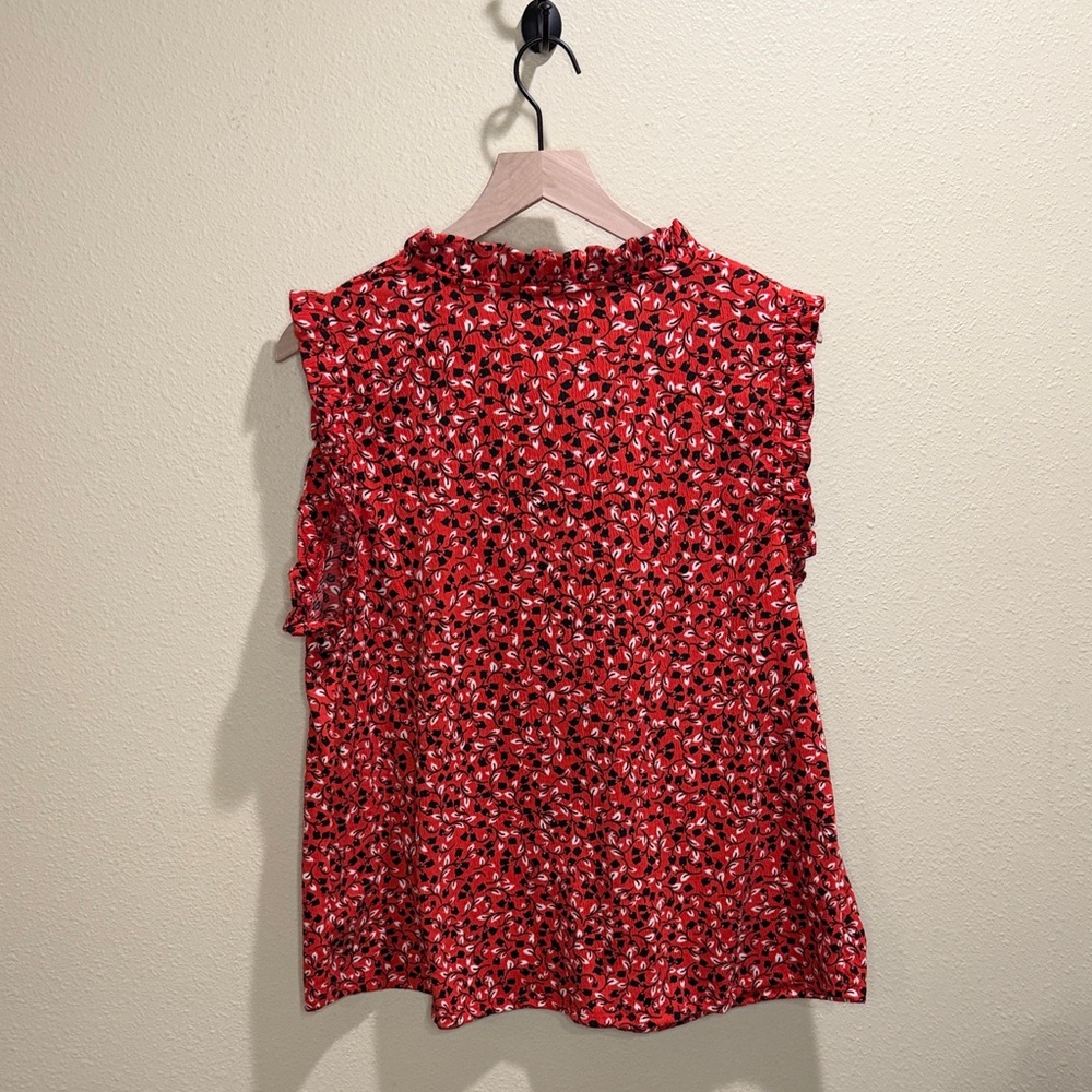 Who What Wear Size XXL Red Floral Ruffle Sleeveless Top - Picture 5 of 8